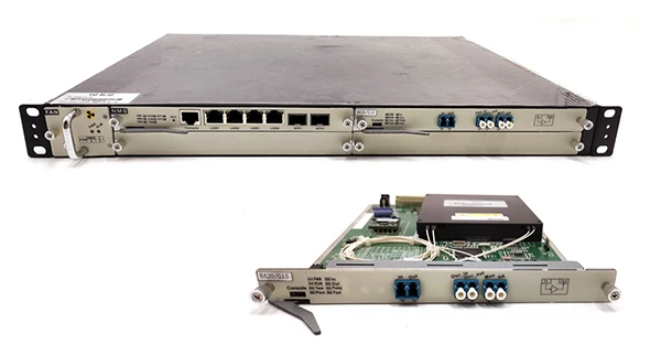 Amplificador reforçador de fibra óptica EDFA montado em rack DWDM 1U